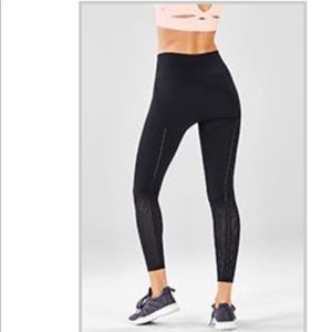 Fabletics sculpknit high waisted 7/8 leggings